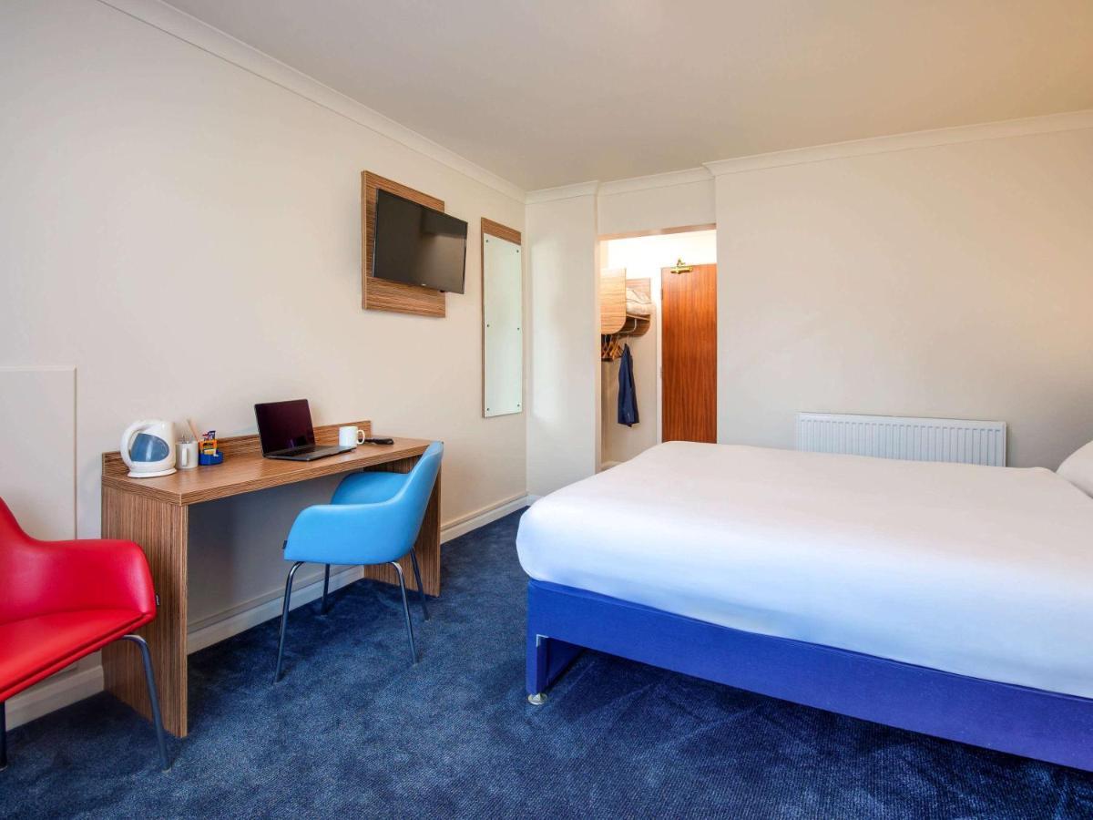 Ibis Budget Stansted Bishops Stortford Birchanger Dış mekan fotoğraf